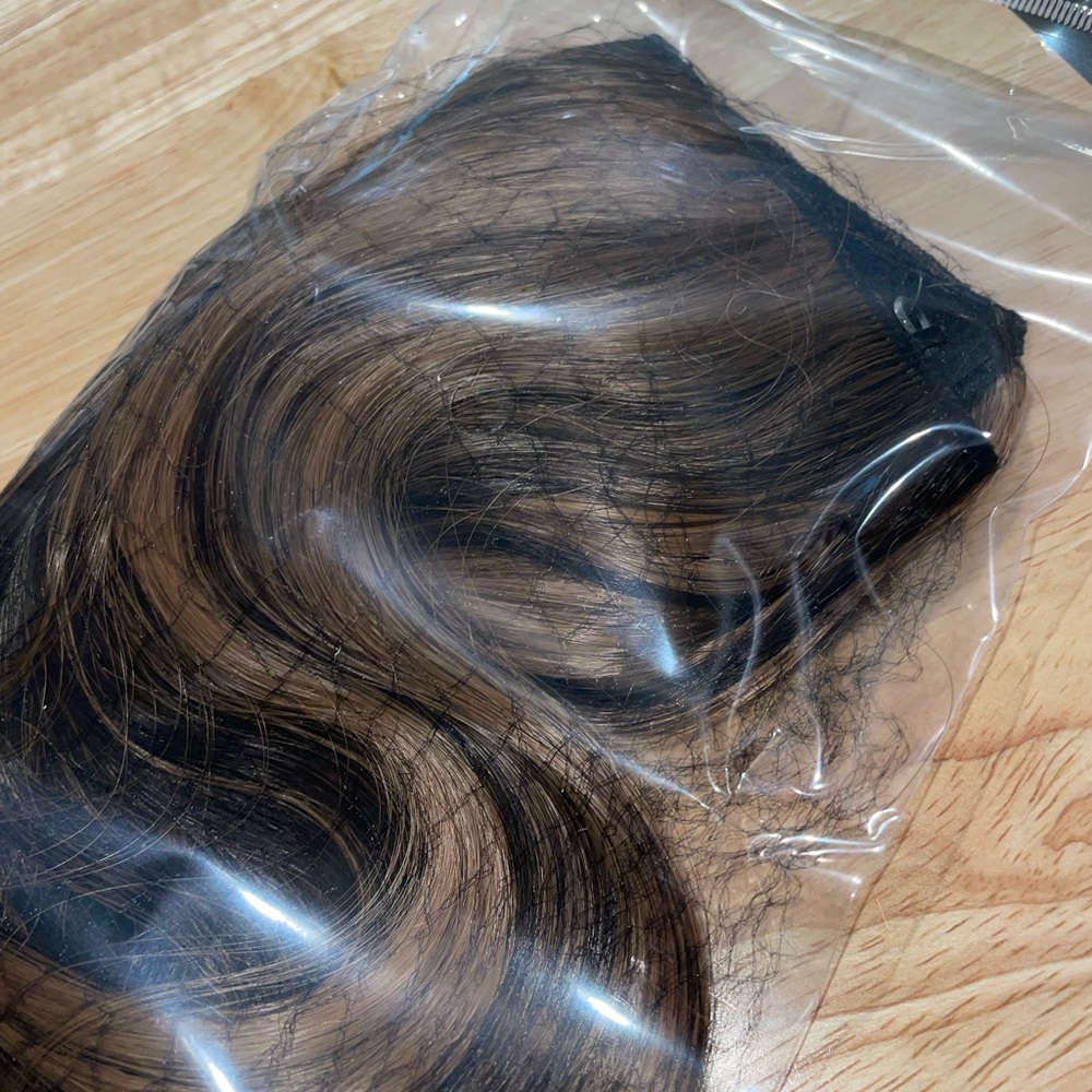 Vigorous Beauty Clip-In Hair Extensions - Dark Brown - Picture 4 of 5